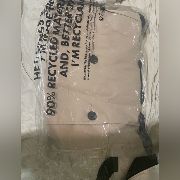 Brand new trench coat - Picture 8 of 10